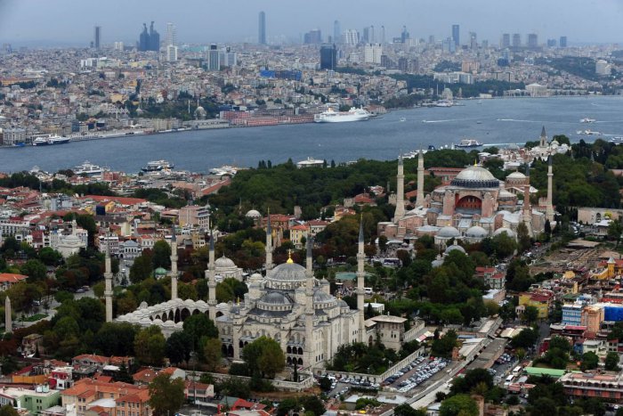 Ilustračný obrázok k článku Ministerstvo neodporúča cestovať do najväčších tureckých miest
