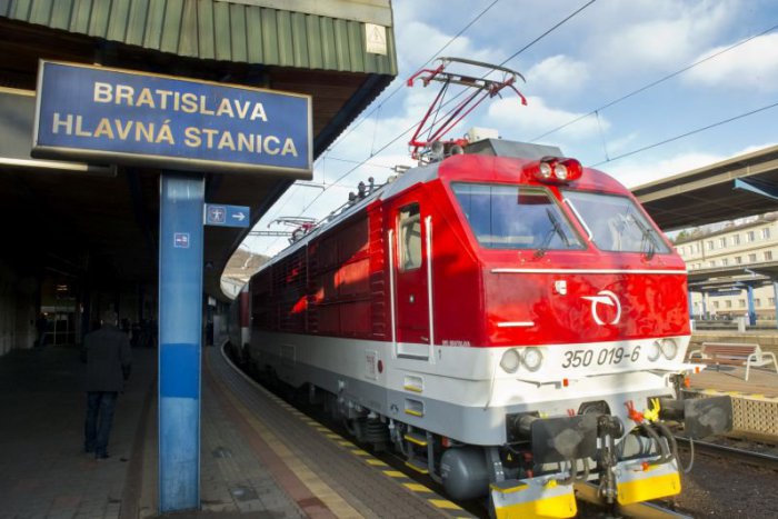 Ilustračný obrázok k článku Náhradou za RegioJet budú tri páry nových IC vlakov, jeden sa zruší
